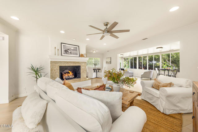 1853 Country Place, Ojai CA: https://media.crmls.org/mediaz/a14f7872-fac4-47aa-9617-2a79f278d1f2.jpg