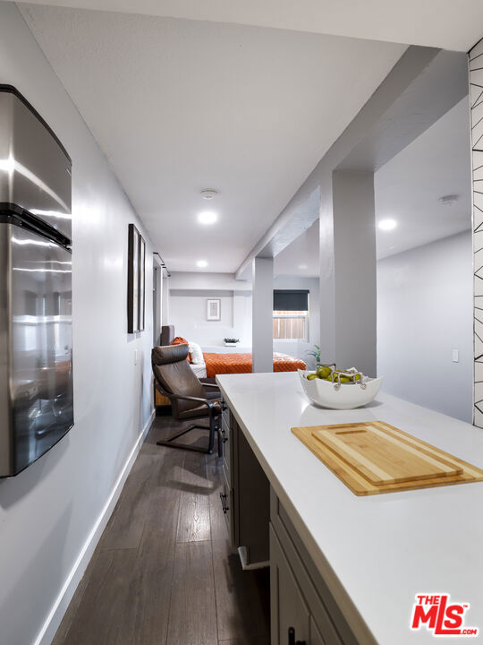 3741 Woolwine Drive, Los Angeles CA: https://media.crmls.org/mediaz/a150c4ff-4540-4a0d-8102-36d238b78425.jpg