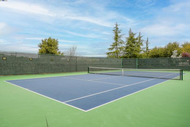 2165 Watermill Rd, San Ramon CA: https://media.crmls.org/mediaz/a150f385-6c30-41f8-9d2d-6932954c5e66.jpg
