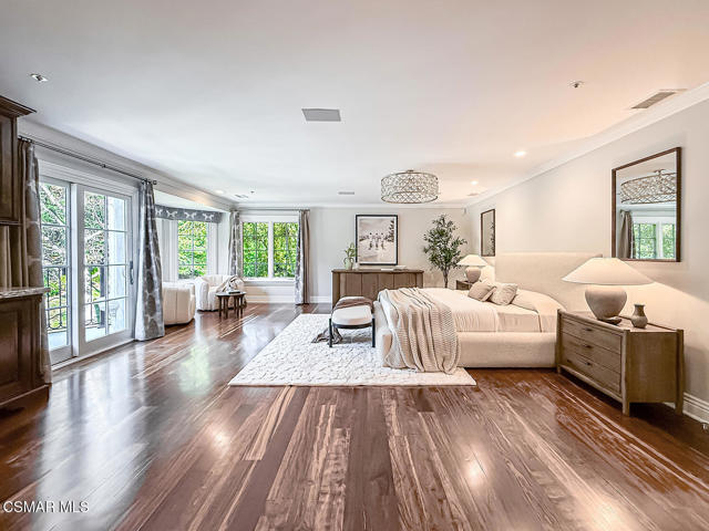 581 Lakeview Canyon Road, Westlake Village CA: https://media.crmls.org/mediaz/a1510301-8c38-49d0-b609-6ffb5344a830.jpg