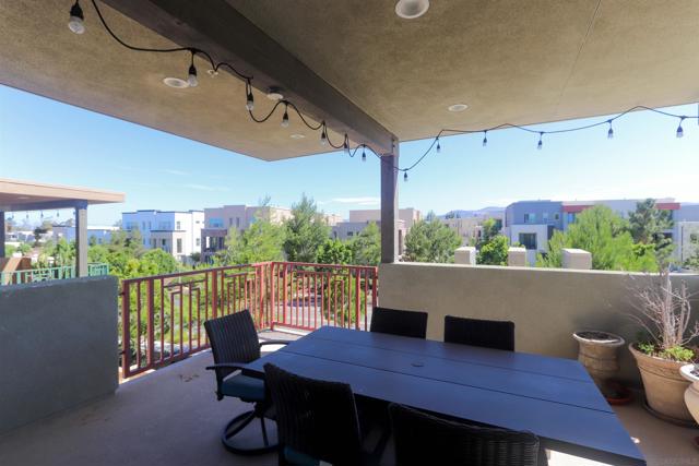 126 Cadence, Irvine CA: https://media.crmls.org/mediaz/a1514d28-1667-4790-901d-a6b73f5203e6.jpg