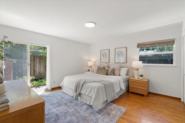 688 Kingswood Way, Los Altos CA: https://media.crmls.org/mediaz/a1517ed7-3a9c-446e-b7de-709b408825f8.jpg