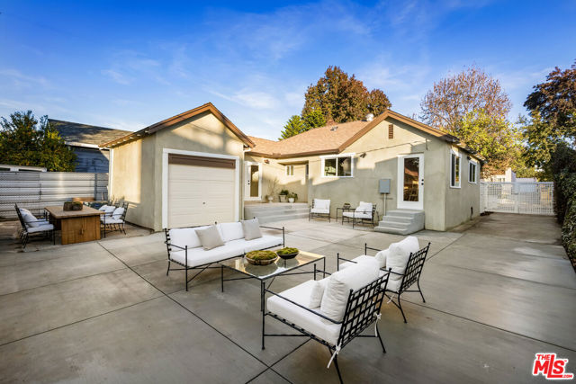 1411 Armadale Avenue, Los Angeles CA: https://media.crmls.org/mediaz/a151dae5-c81f-4a28-9be2-cf4e343e1992.jpg