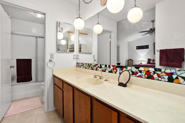 Detail Gallery Image 17 of 36 For 634 via Santa Paulo, Vista,  CA 92081 - 2 Beds | 2 Baths
