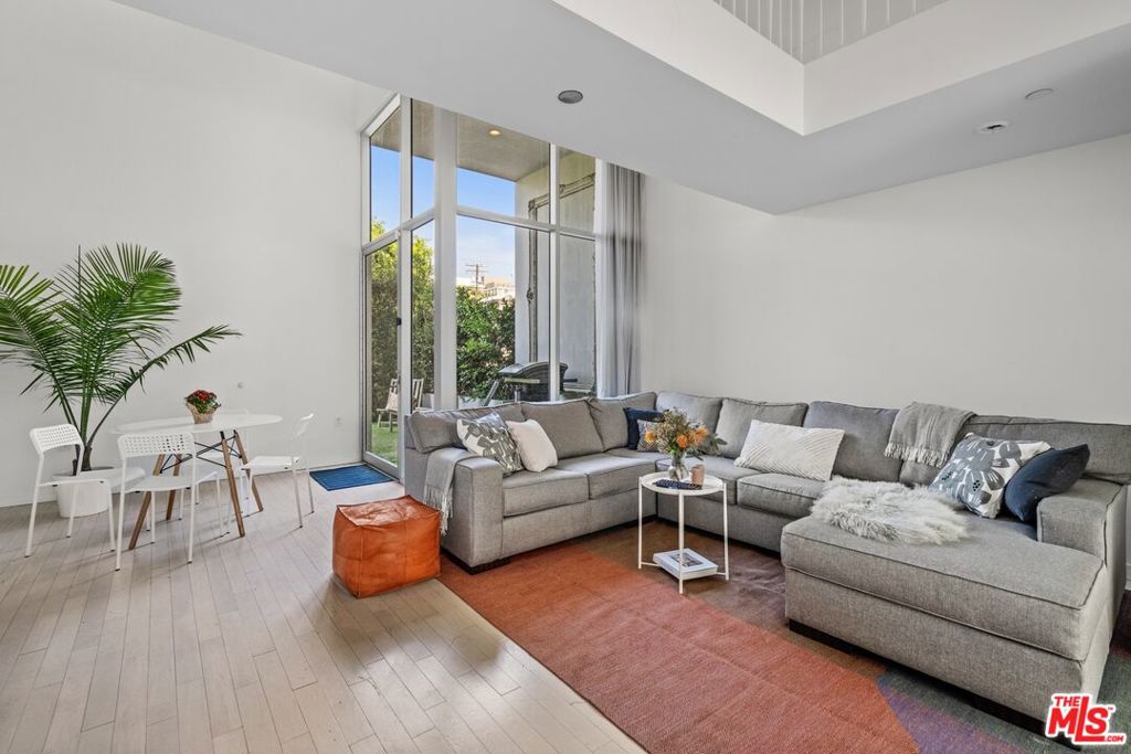 7917 Willoughby Avenue #2