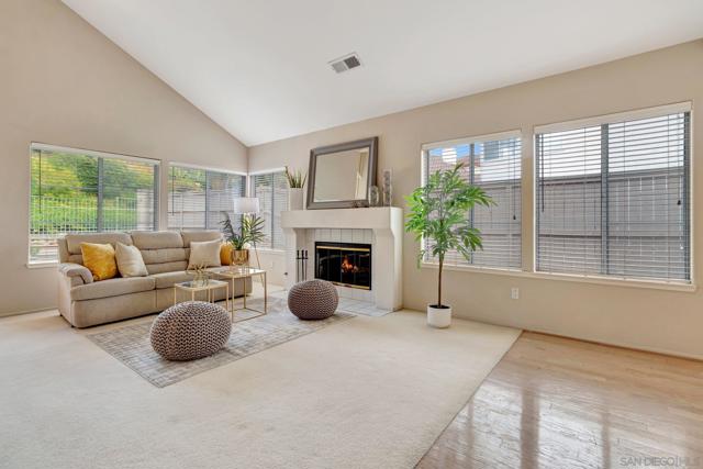 11515 Corte Playa Las Brisas, San Diego CA: https://media.crmls.org/mediaz/a152c4d4-05c1-4312-892f-69535d34bb03.jpg
