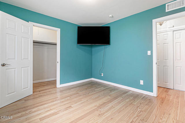 Detail Gallery Image 35 of 64 For 10272 Willow Springs Ln, Sunland,  CA 91040 - 4 Beds | 3 Baths