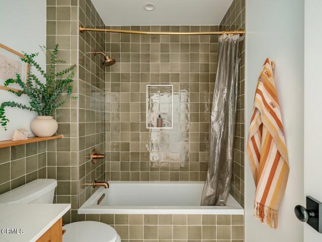 Detail Gallery Image 37 of 47 For 229 S Grand Oaks Ave, Pasadena,  CA 91107 - 3 Beds | 2 Baths