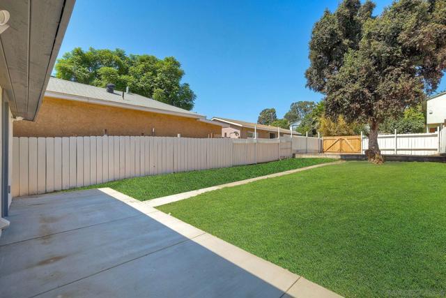 2680 L St, San Diego CA: https://media.crmls.org/mediaz/a153cfd6-dcb8-47ea-85d3-6dcbb57f1df9.jpg