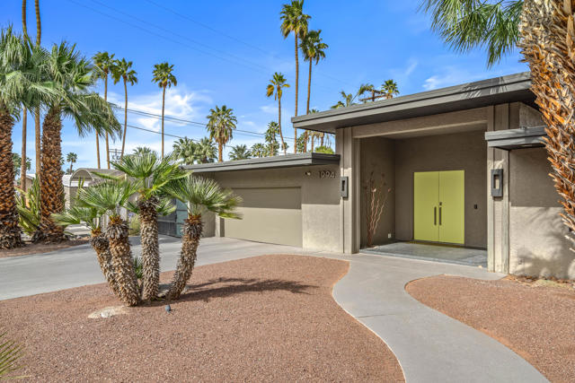 Image 6 of 64 For 1994 Yucca Place