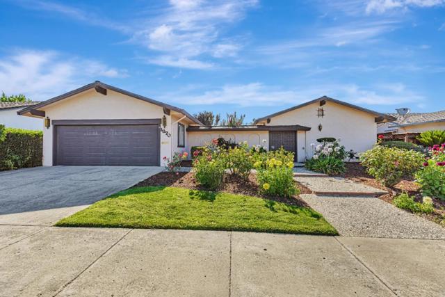 1870 Cushman Street, Hollister CA: https://media.crmls.org/mediaz/a154859a-de22-4bcb-8d9d-dc1926696d7f.jpg