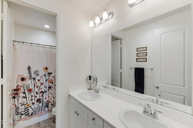 67 Clearwood Street, Fillmore CA: https://media.crmls.org/mediaz/a1549cb0-61ac-4507-a957-6dd80ae1ed44.jpg