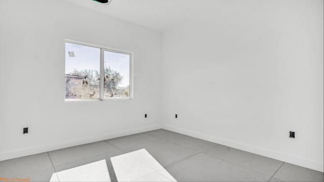 Image 18 of 34 For 67670 Buckboard Lane Lane