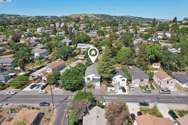 1101 Palm Avenue, Martinez CA: https://media.crmls.org/mediaz/a154ad45-73d2-40f9-a697-9a40007285fe.jpg
