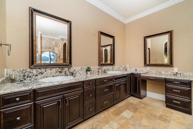 Image 39 of 75 For 29314 Twin Oaks Valley Road