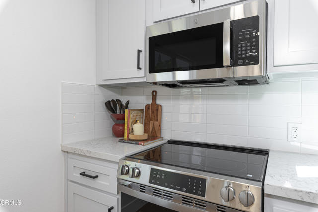 Detail Gallery Image 10 of 21 For 5842 Satsuma Ave #2,  North Hollywood,  CA 91601 - 2 Beds | 1 Baths