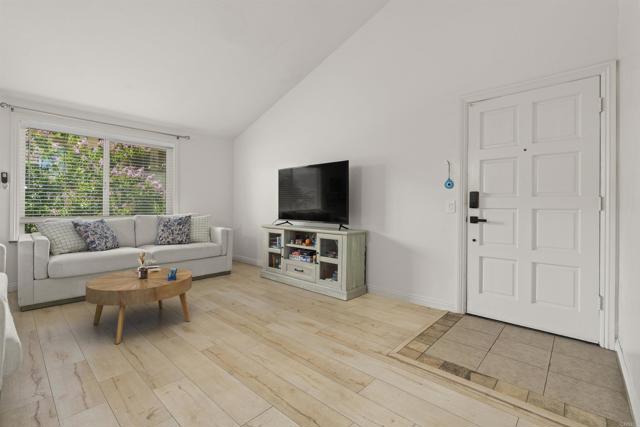 Detail Gallery Image 6 of 26 For 7003 Saranac St #203,  San Diego,  CA 92115 - 2 Beds | 2 Baths