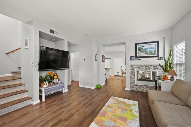 1583 GOLD RUN Road, Chula Vista CA: https://media.crmls.org/mediaz/a155ee14-b3cd-43da-978f-1e372bd2bd74.jpg