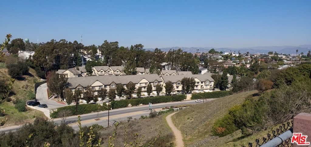 4600 Don Lorenzo Drive #13