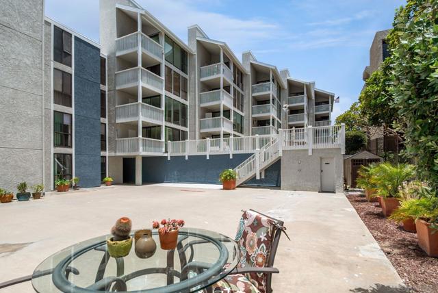 4016 Gresham St, San Diego CA: https://media.crmls.org/mediaz/a1575a88-13b3-4011-a04a-31054c806766.jpg