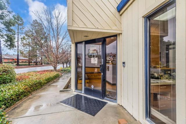 10012 N Foothill Boulevard, Cupertino CA: https://media.crmls.org/mediaz/a1577514-389d-4f49-94cd-86c971b73e89.jpg