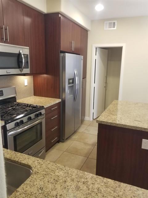 Detail Gallery Image 10 of 27 For 2223 Indus Way, San Marcos,  CA 92078 - 2 Beds | 2/1 Baths