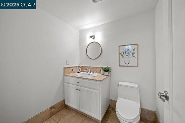 921 Foye Drive, Lafayette CA: https://media.crmls.org/mediaz/a15889db-aba2-4b07-979e-944467493539.jpg