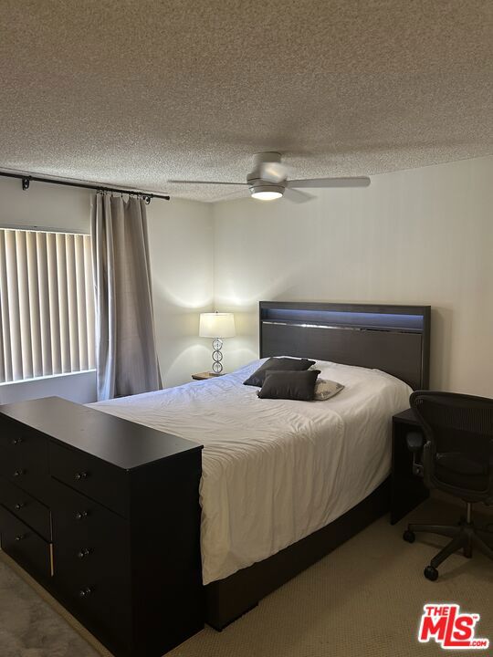 6600 Warner Avenue, Huntington Beach CA: https://media.crmls.org/mediaz/a1589687-2bba-49d1-baea-72a6fb151b1a.jpg