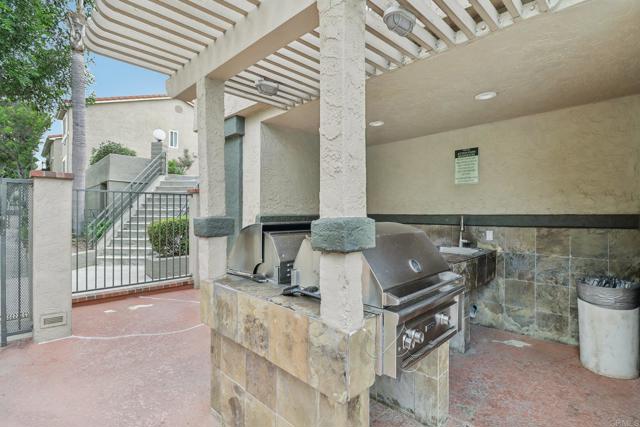 Detail Gallery Image 18 of 23 For 7545 Charmant Dr #1505,  San Diego,  CA 92122 - 1 Beds | 1 Baths