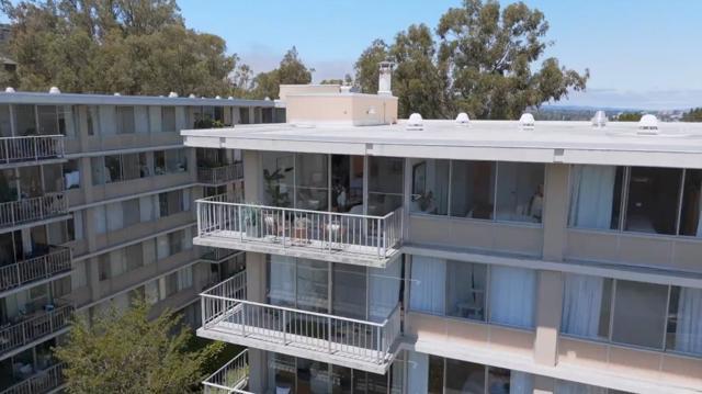 300 Davey Glen Road, Belmont CA: https://media.crmls.org/mediaz/a15a0341-9a8c-49aa-8f36-e391868aeeff.jpg