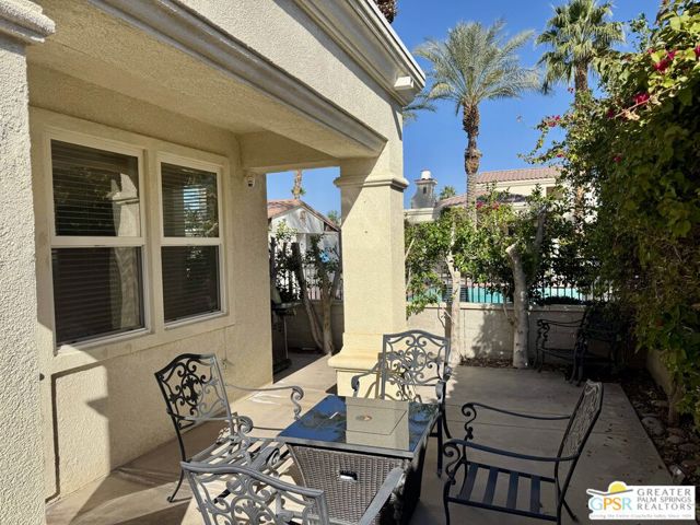 57410 Via Vista Vista, La Quinta CA: https://media.crmls.org/mediaz/a15a6349-7ea7-41ba-81ab-e5accfa8bb1f.jpg