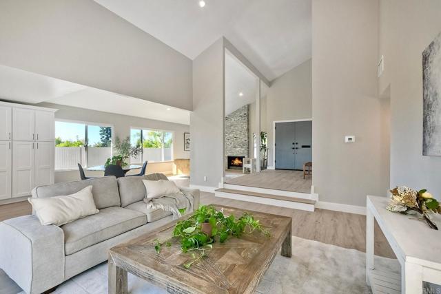 10265 Aviary Drive, San Diego CA: https://media.crmls.org/mediaz/a15ac780-4c77-465d-9969-a3fb1b7d7d23.jpg