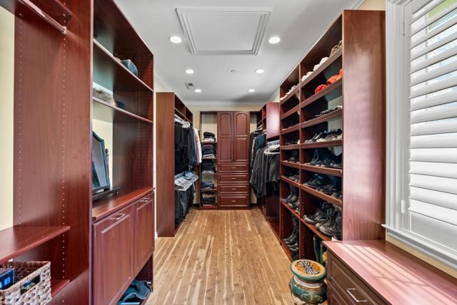 Image 24 of 85 For 100 Hollywood Avenue