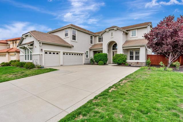 2852 Spanish Bay Drive, Brentwood CA: https://media.crmls.org/mediaz/a15b0db5-bdeb-437f-9623-f43e558ae8b8.jpg