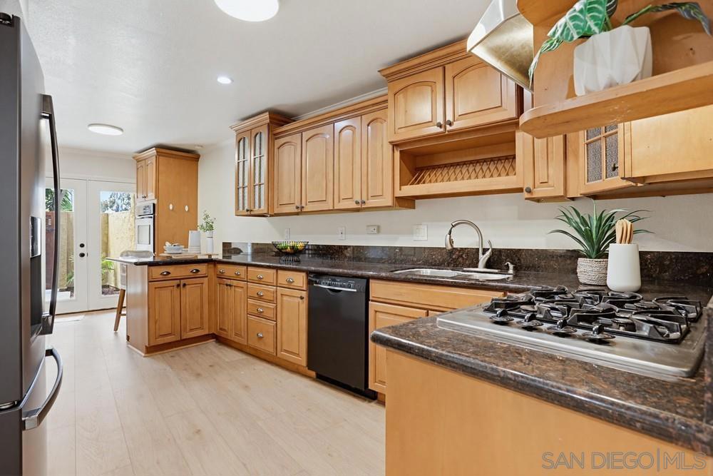 2043 Avenue Of The Trees - photo 14