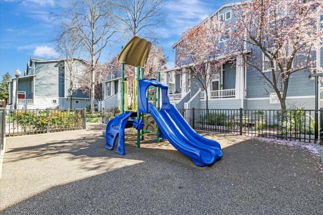 684 Grand Terrace, Hayward CA: https://media.crmls.org/mediaz/a15d0eff-ad0b-4b8d-ad16-2483ac17dd8c.jpg