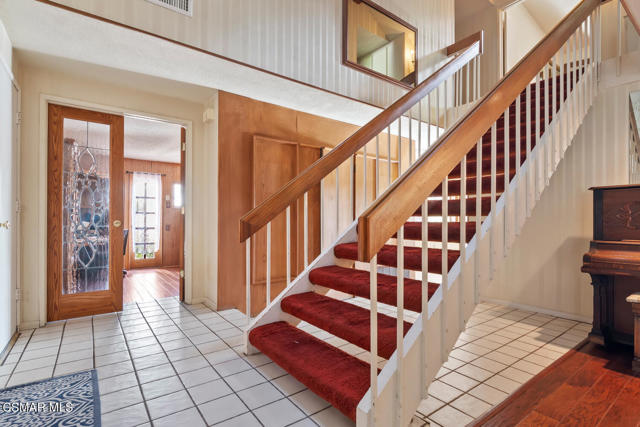 379 Greenway Avenue, Newbury Park CA: https://media.crmls.org/mediaz/a15d36f1-9b14-4000-bf8f-3224aef6f648.jpg