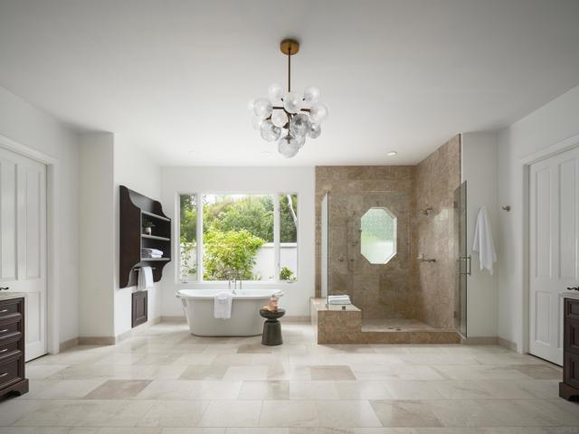 17550 Via De Fortuna, Rancho Santa Fe CA: https://media.crmls.org/mediaz/a15de671-515d-44d0-95ff-4735432f58dd.jpg