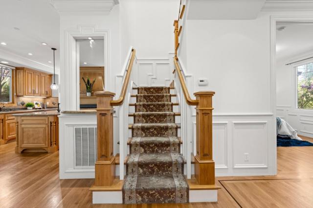 400 Alameda, San Carlos CA: https://media.crmls.org/mediaz/a15e7e94-b95d-4d9e-9eaa-7a8d2898f4cd.jpg