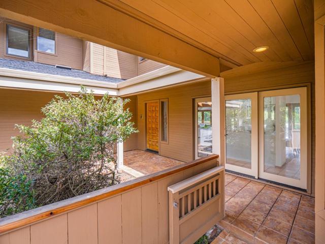 1125 Sumner Avenue, Aptos CA: https://media.crmls.org/mediaz/a15ede86-0460-4d4a-a347-47e6e2f337c4.jpg