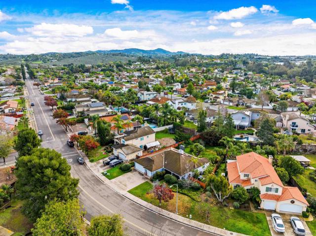 5761 Spur Ave, Oceanside CA: https://media.crmls.org/mediaz/a15f532c-8db1-4e8f-9718-4d93a8c90272.jpg