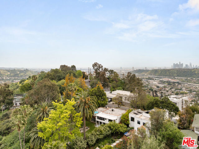 955 W Avenue 37, Los Angeles CA: https://media.crmls.org/mediaz/a15f747b-c503-4b03-85ba-d77c4367527a.jpg