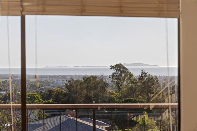 Detail Gallery Image 27 of 79 For 4149 Foothill Rd, Ventura,  CA 93003 - 4 Beds | 3 Baths