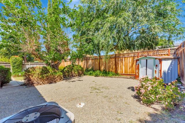 411 Royale Park Drive, San Jose CA: https://media.crmls.org/mediaz/a15fba65-e02e-4efc-a6a5-2631d4aa7a8d.jpg