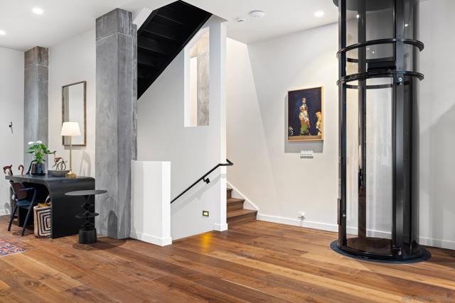 2500 6th Ave, San Diego CA: https://media.crmls.org/mediaz/a15fca3f-3f38-4d5c-958a-f9ffef094bba.jpg