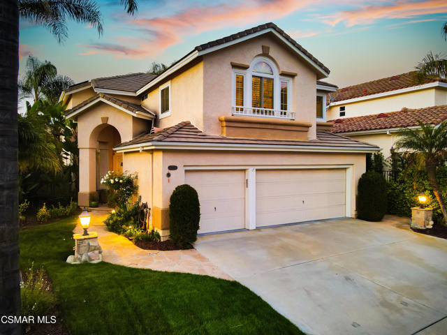 5177 Pesto Way, Oak Park CA: https://media.crmls.org/mediaz/a16047a8-b72c-4ae6-840b-0c1e025c4a23.jpg