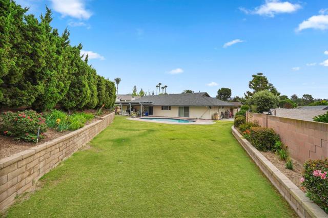 5101 Club Terrace Drive, Yorba Linda CA: https://media.crmls.org/mediaz/a160680c-8ea6-44a6-a2a3-a56c0d37807a.jpg