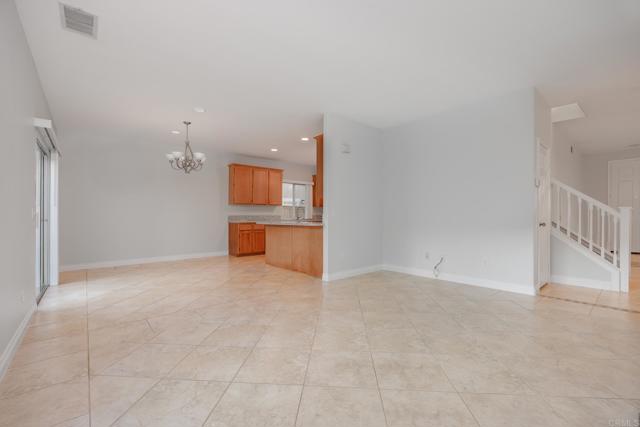 Detail Gallery Image 8 of 31 For 4353 Saddlehorn Way, Oceanside,  CA 92057 - 4 Beds | 2/1 Baths