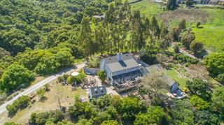 530 Payne Road, San Juan Bautista CA: https://media.crmls.org/mediaz/a163abb6-51e5-4caa-9c19-b45301333a7d.jpg