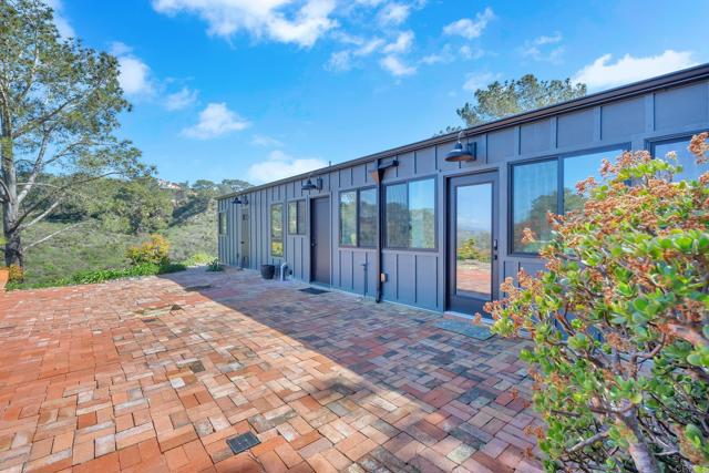 Image 3 of 74 For 1234 Oribia Rd
